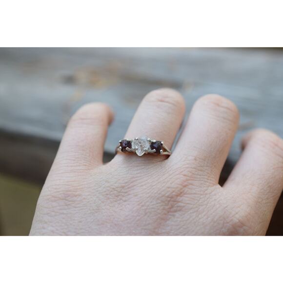 Garnet Ring, rough diamond ring, anniversary ring, raw stone rings, promise ring - Picture 5 of 6